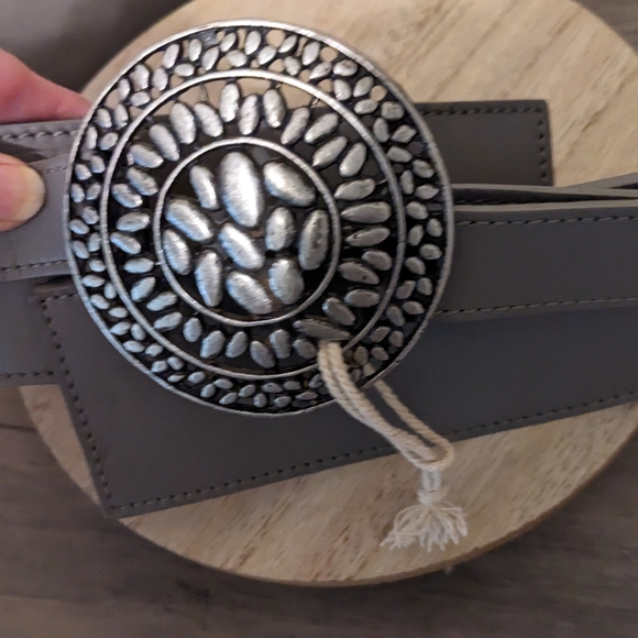 Free people belt new women's m/l cowhide large buckle nwot - Picture 2 of 11